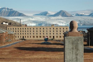 Svalbard-Pyramiden-Lenin-PE-Skramstad-20100914_0913